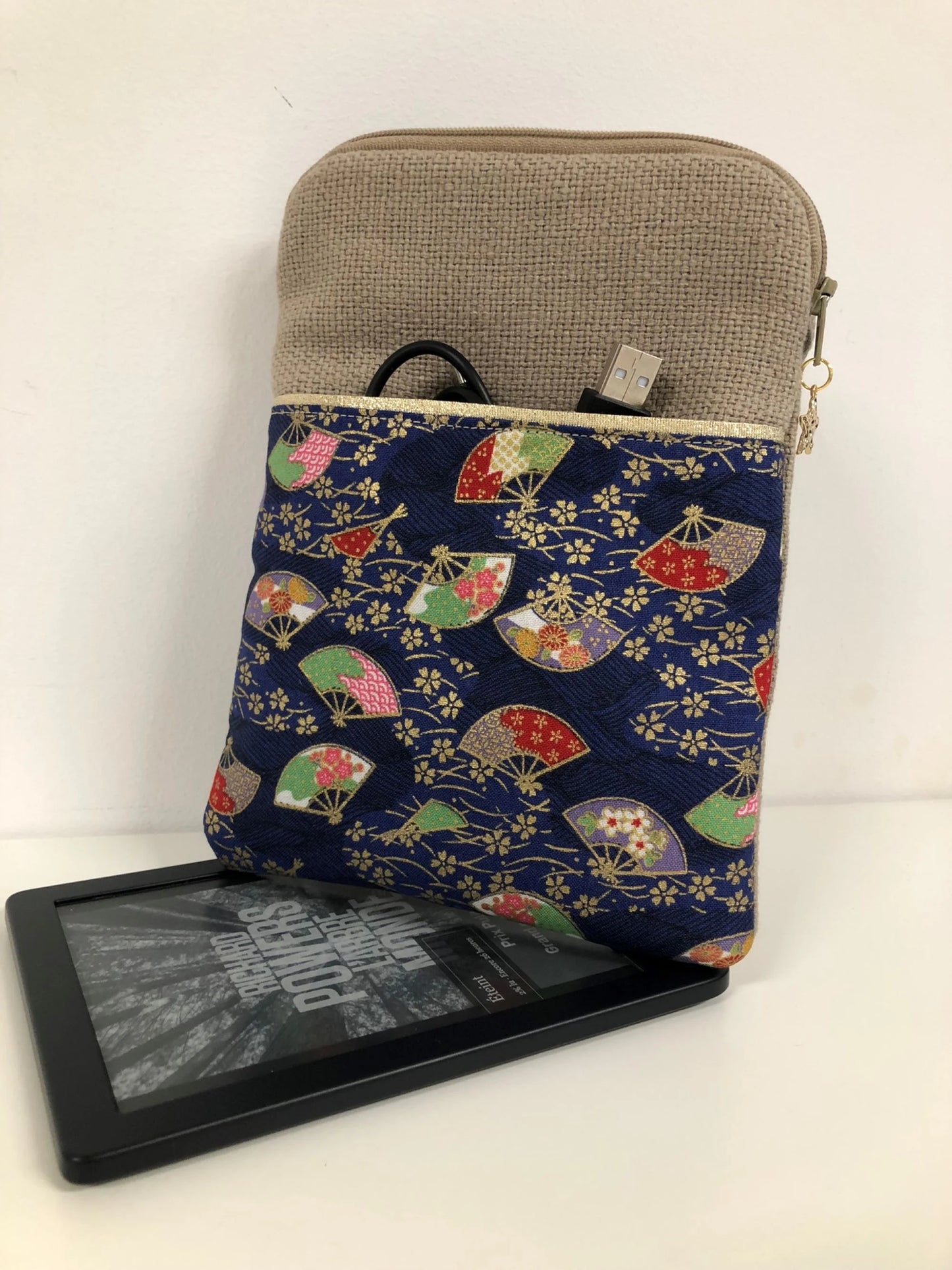 Pochette liseuse en lin et tissu japonais bleu éventails