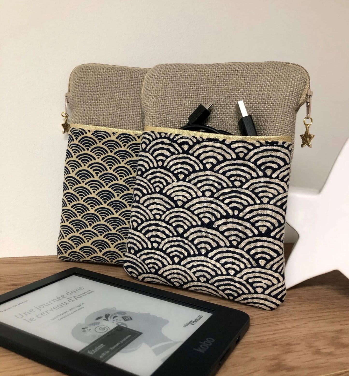 exemple de pochettes liseuse numérique Lesfilsdisa en lin et tissu japonais Seigaiha
