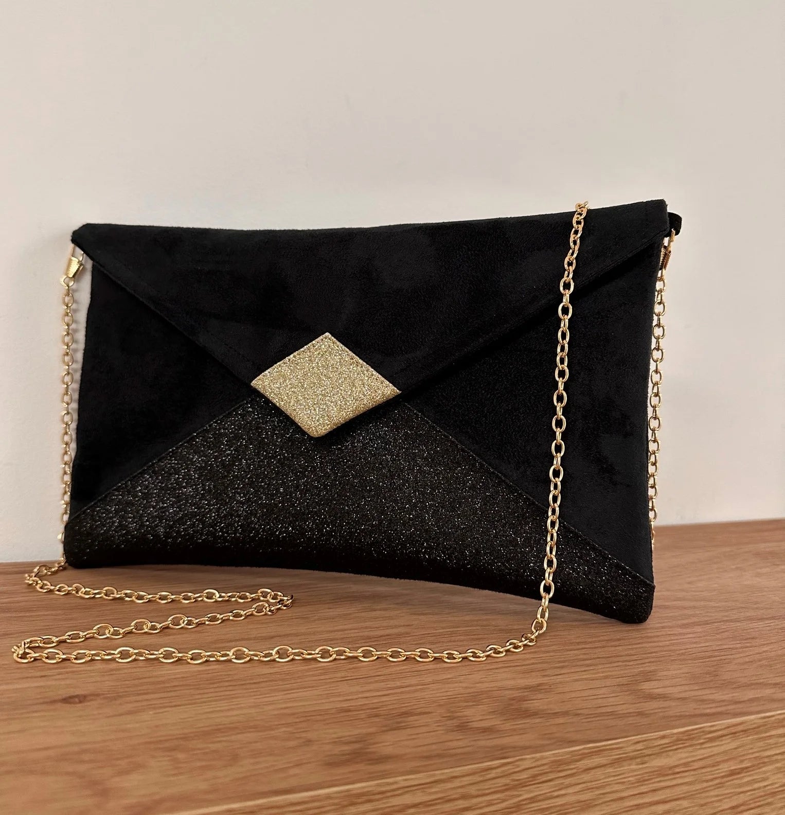 Sac noir et doré best sale
