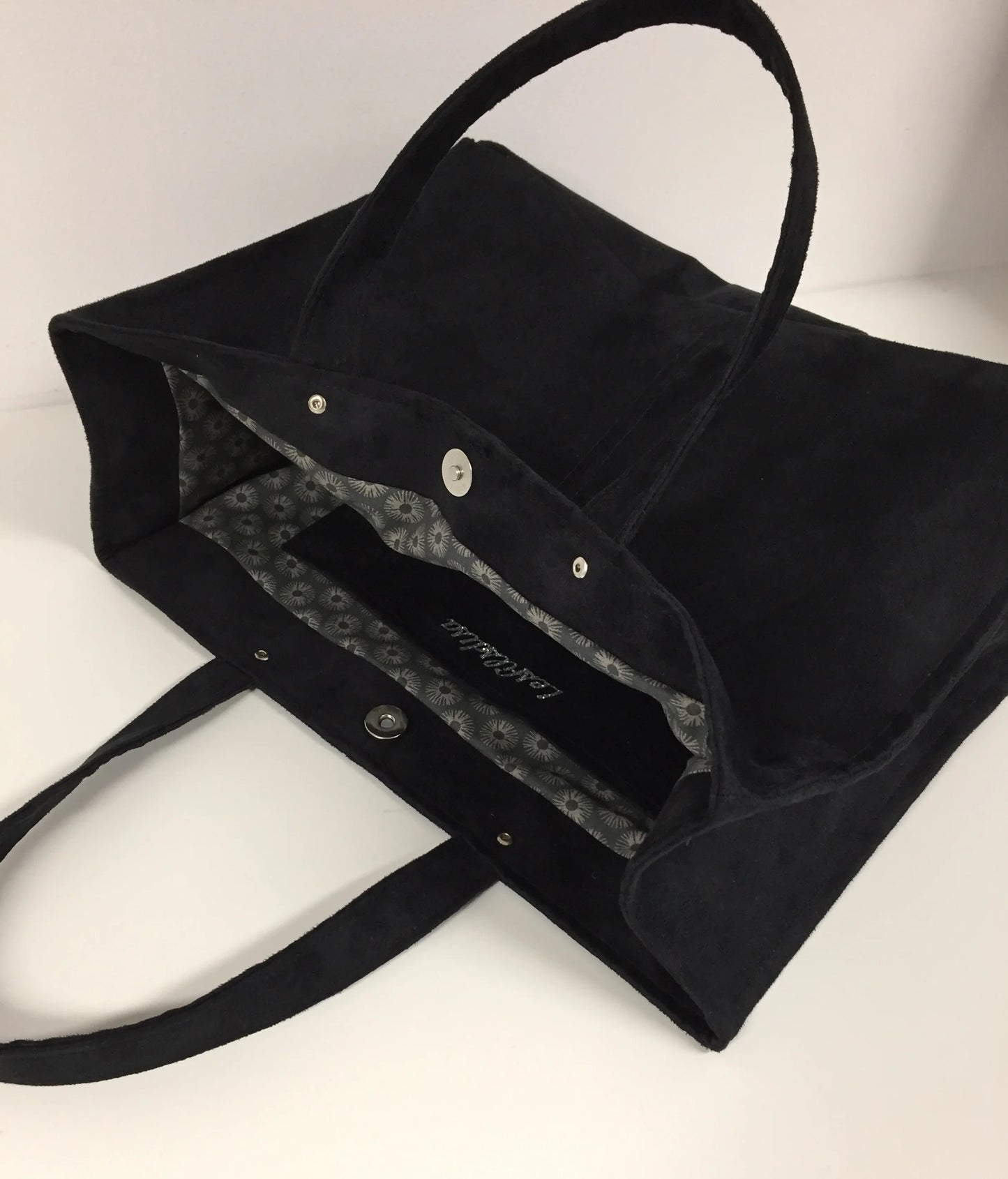 Aperçu de la poche intérieure du sac shopper noir Lesfilsdisa