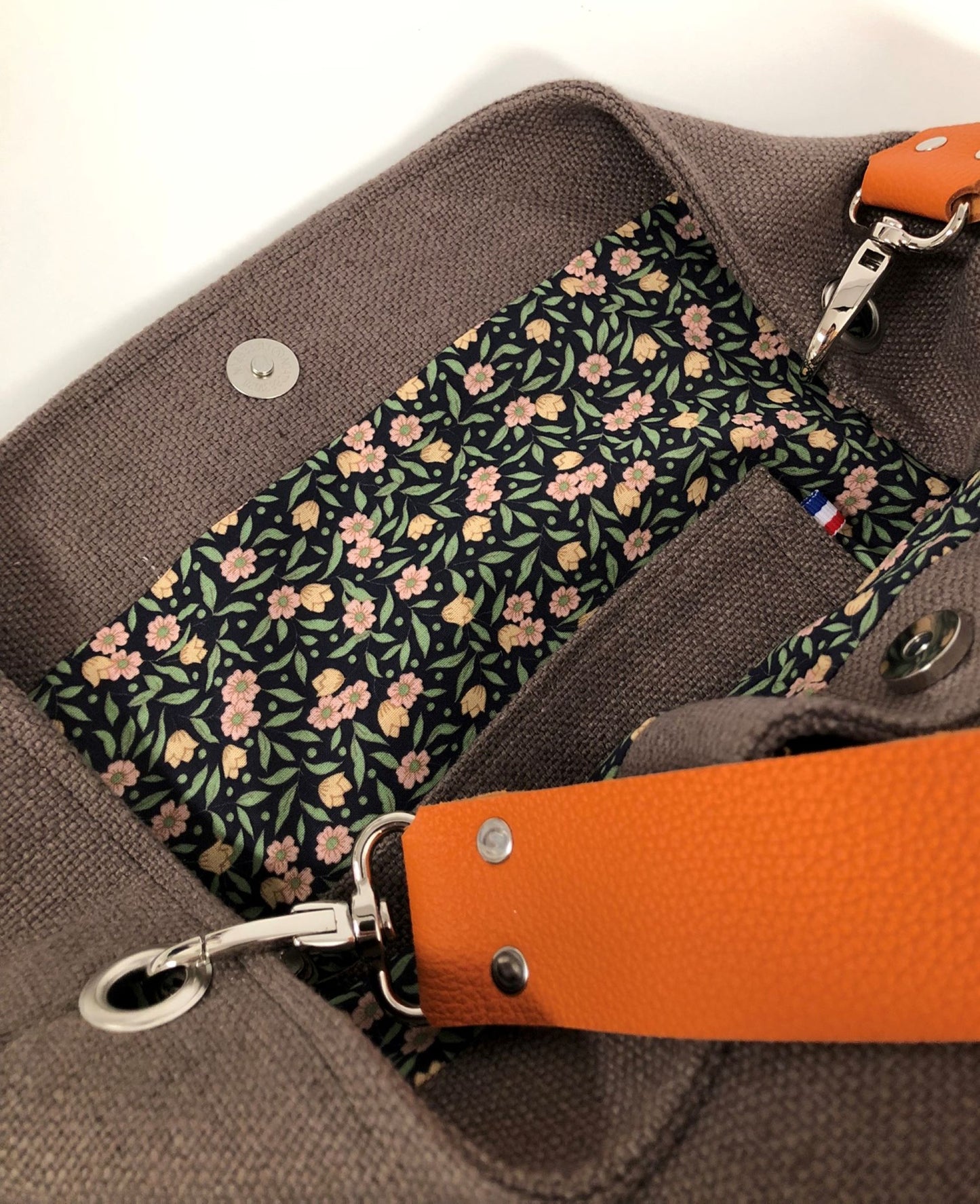 Sac Hobo en lin marron terre, anse cuir orange