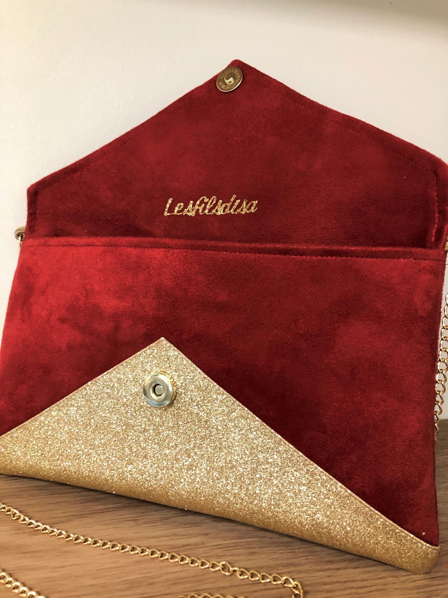 Sac pochette Isa rouge à paillettes dorées