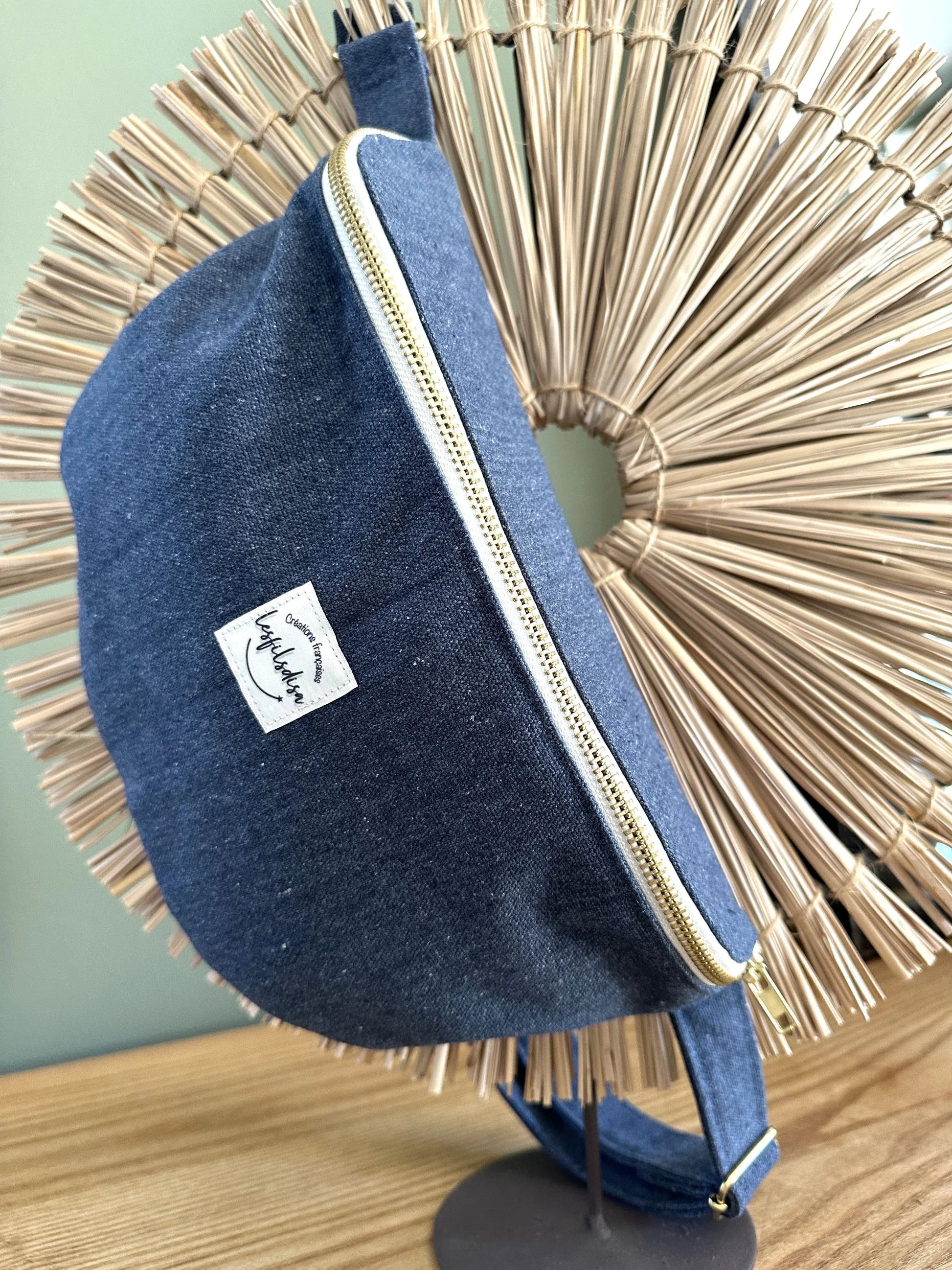 Le sac banane en toile bleu