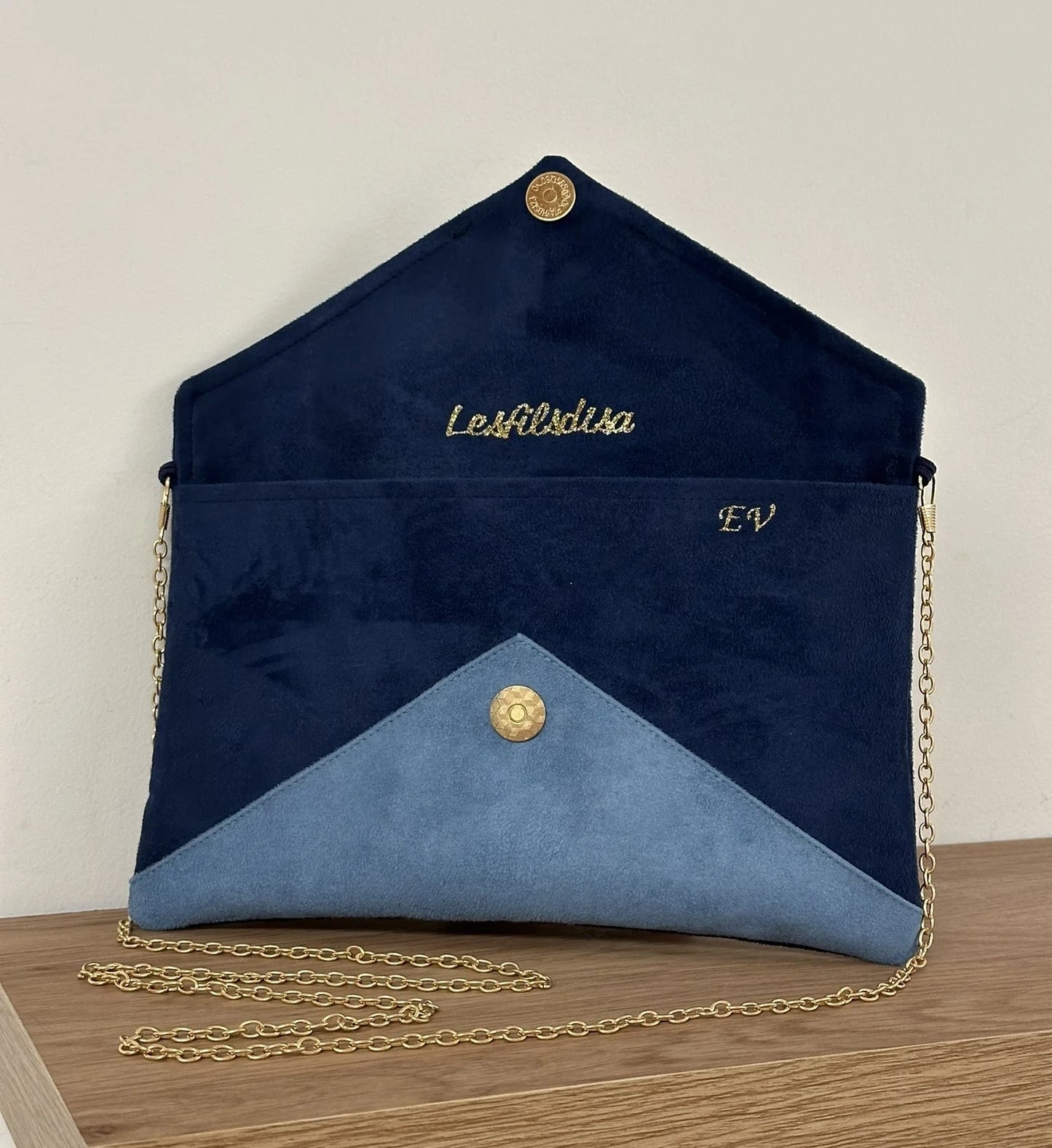 Sac pochette Isa bleu marine bleu ciel et dore