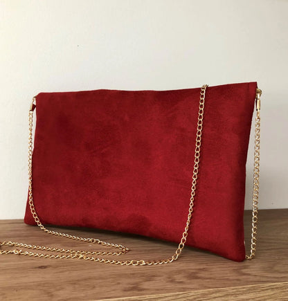 Le dos du sac pochette Isa rouge et ivoire sans paillettes.