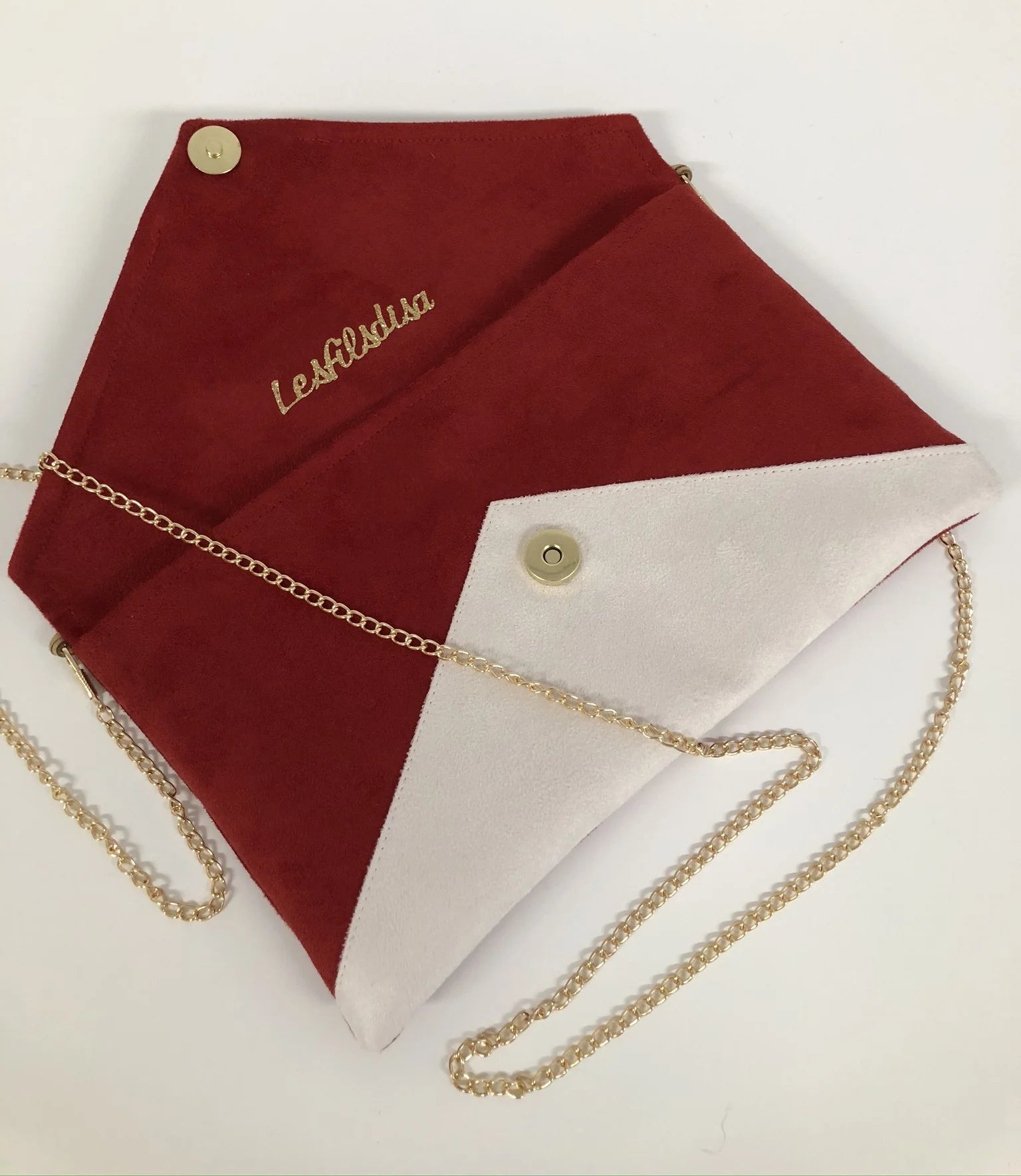 sac pochette Isa rouge ivoire sans paillettes chainette dorée ouvert