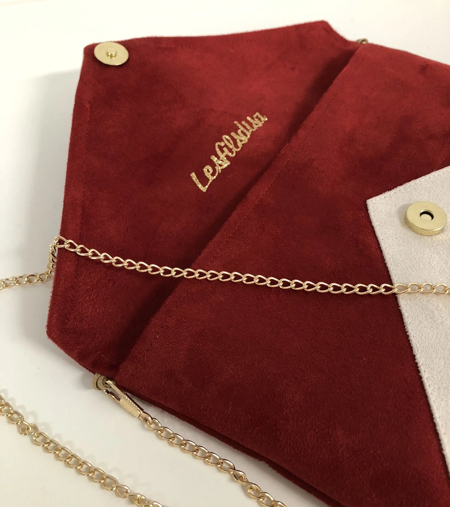 rabat ouvert sac pochette Isa rouge ivoire sans paillettes chainette dorée