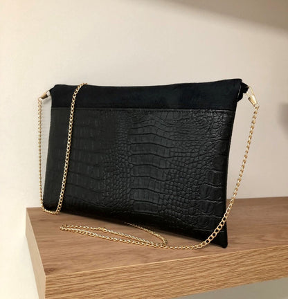Isa clutch bag matte black reptile style