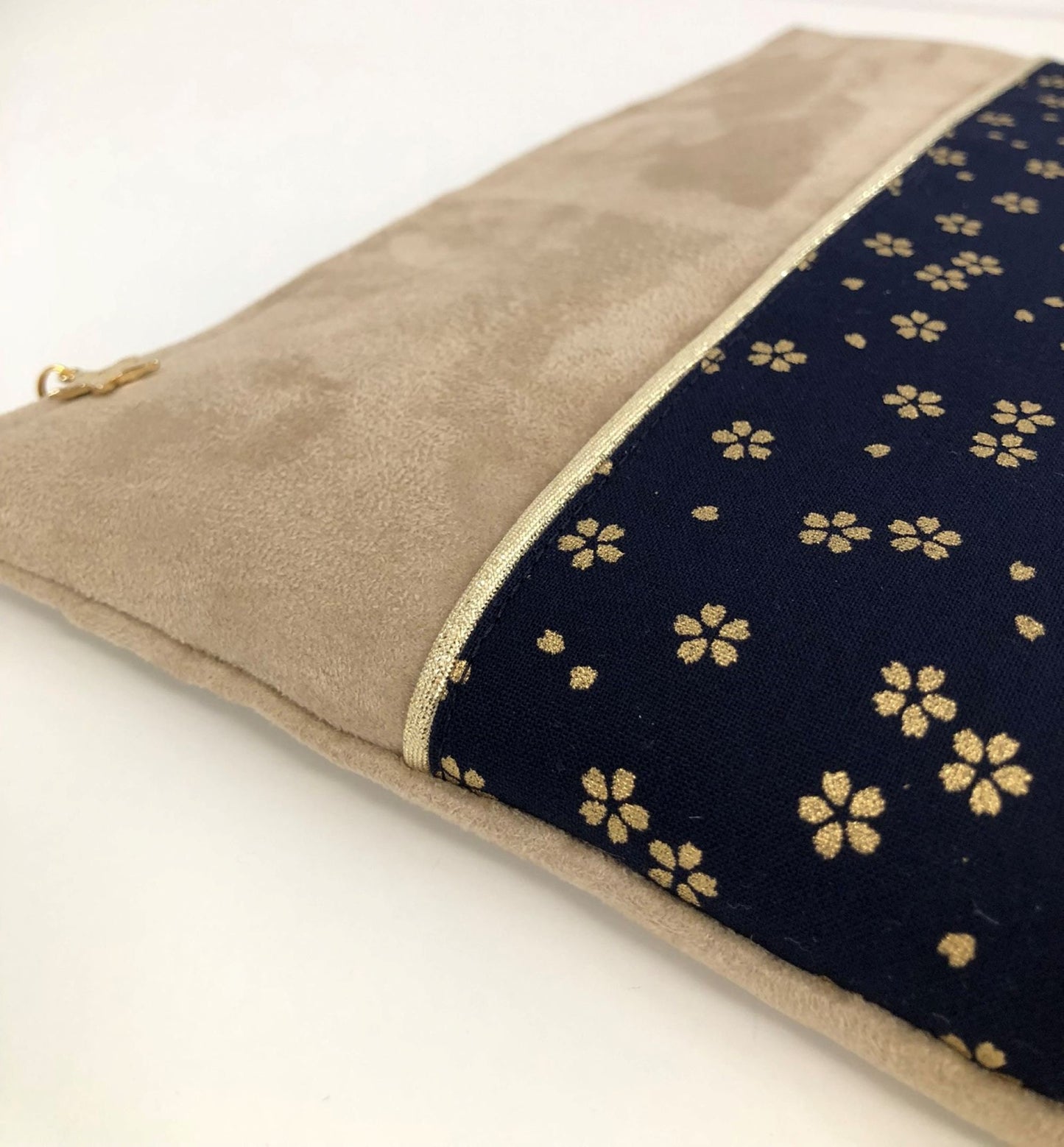 Beige and midnight blue laptop bag with golden flowers with charger pocket